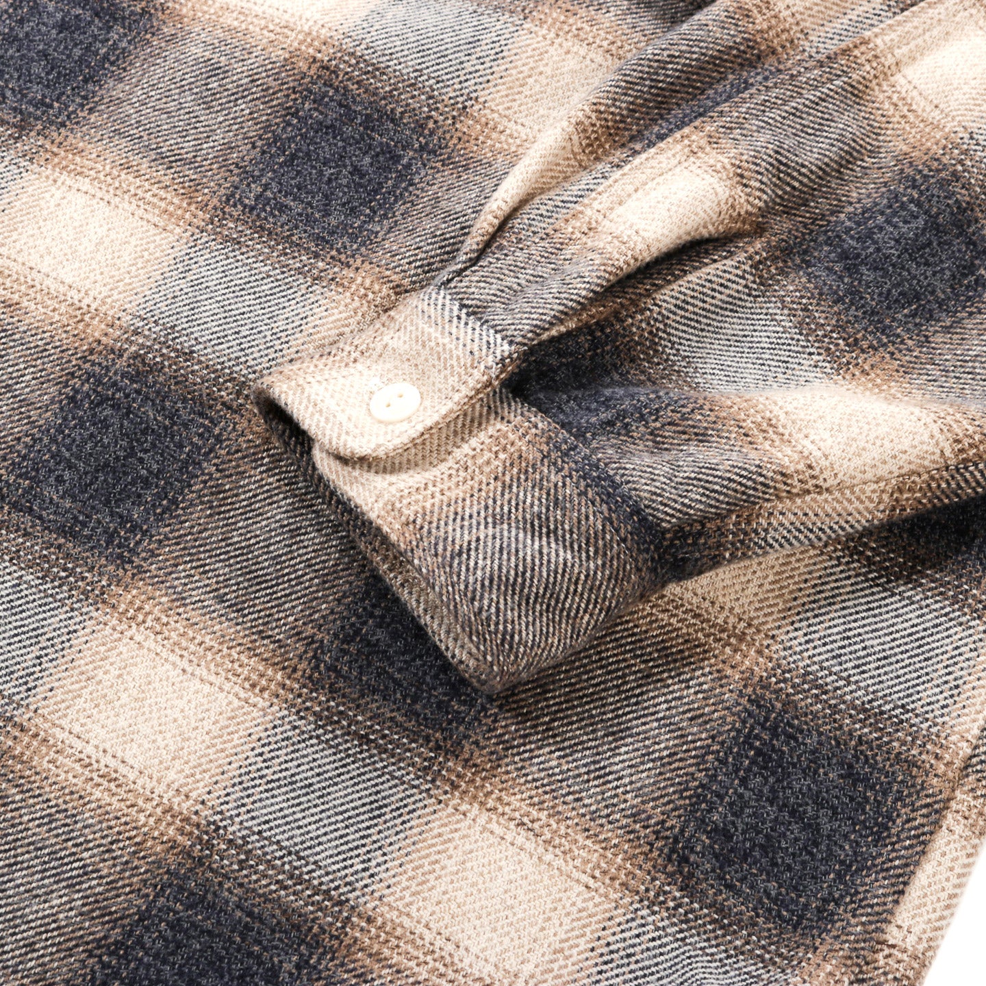 ENGINEERED GARMENTS BINOCULAR SHIRT KHAKI COTTON HEAVY SHADOW PLAID FLANNEL