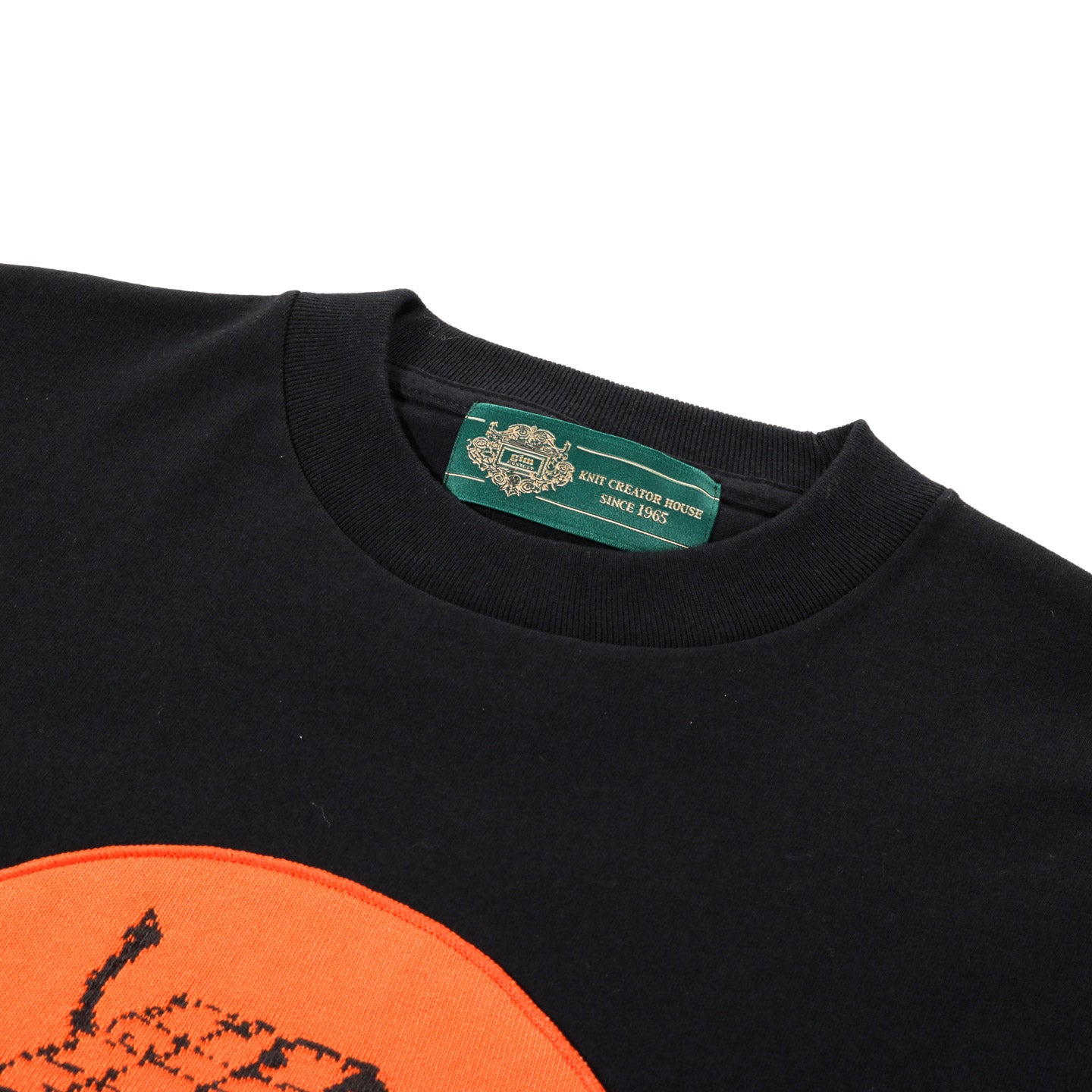 GIM CONTEXT KNITTED BADGE TEE BLACK