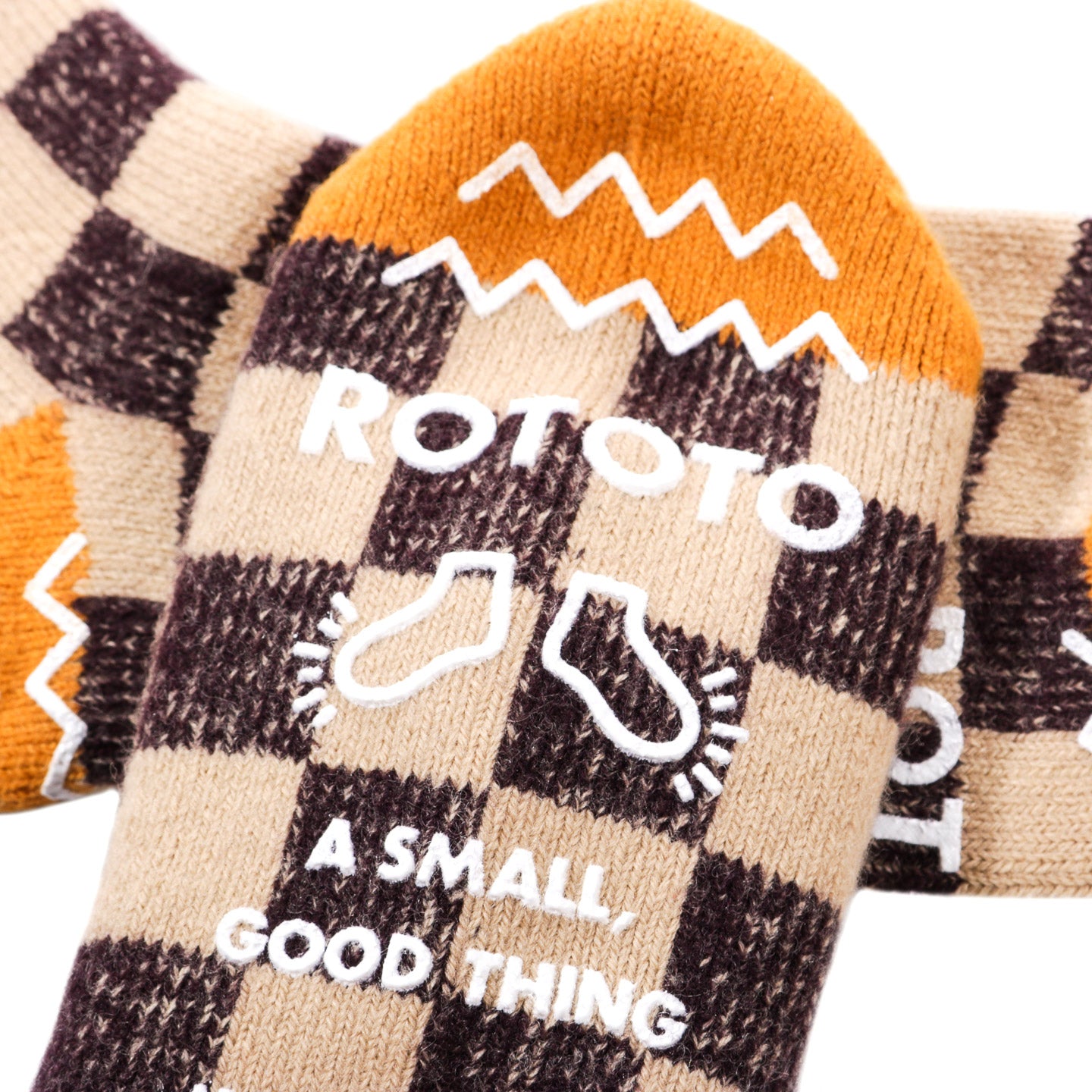 ROTOTO PILE ROOM SOCKS CHECKERBOARD RED / YELLOW